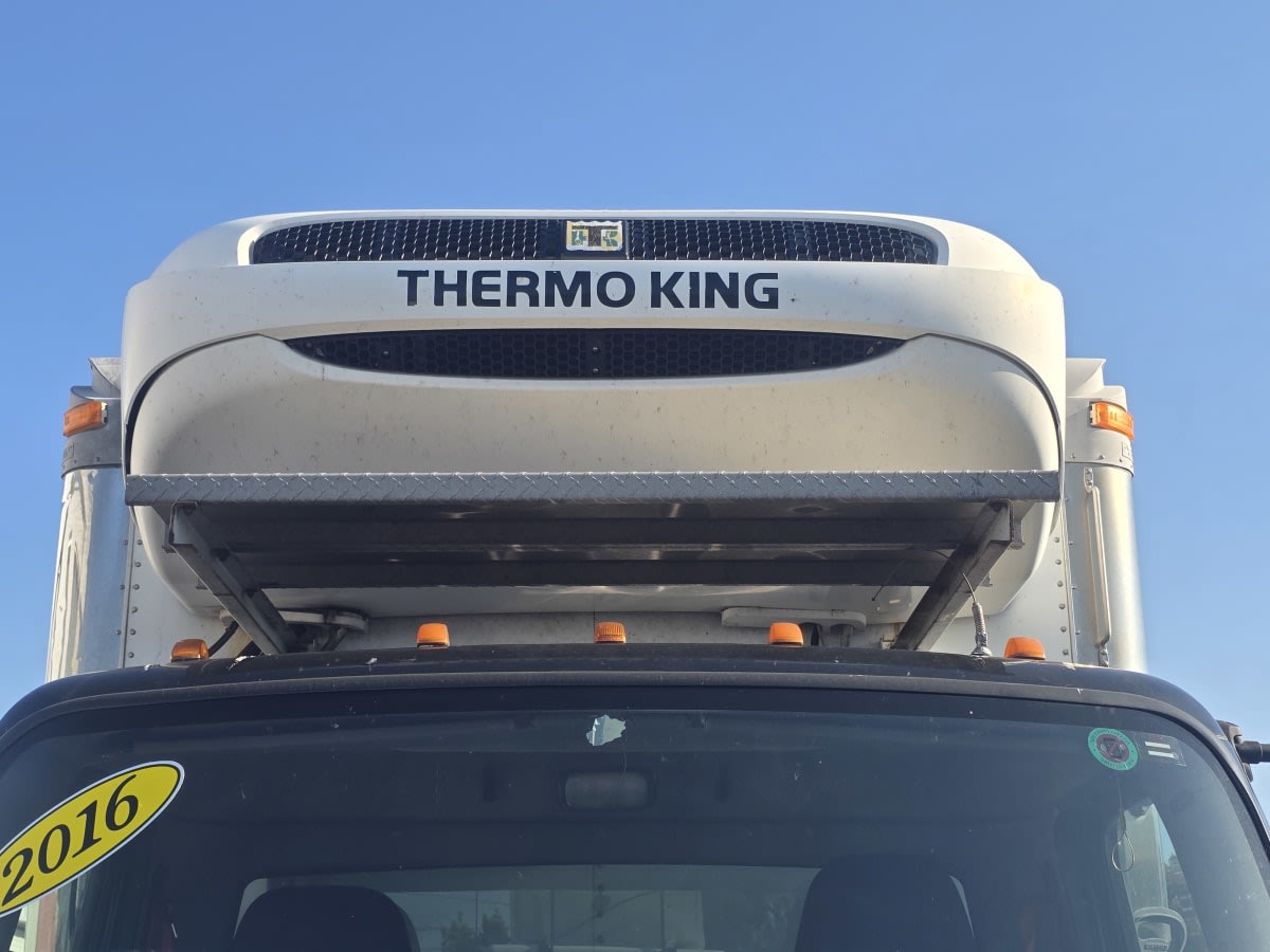 2016 Freightliner M2 106 in Tampa, FL — photo 7