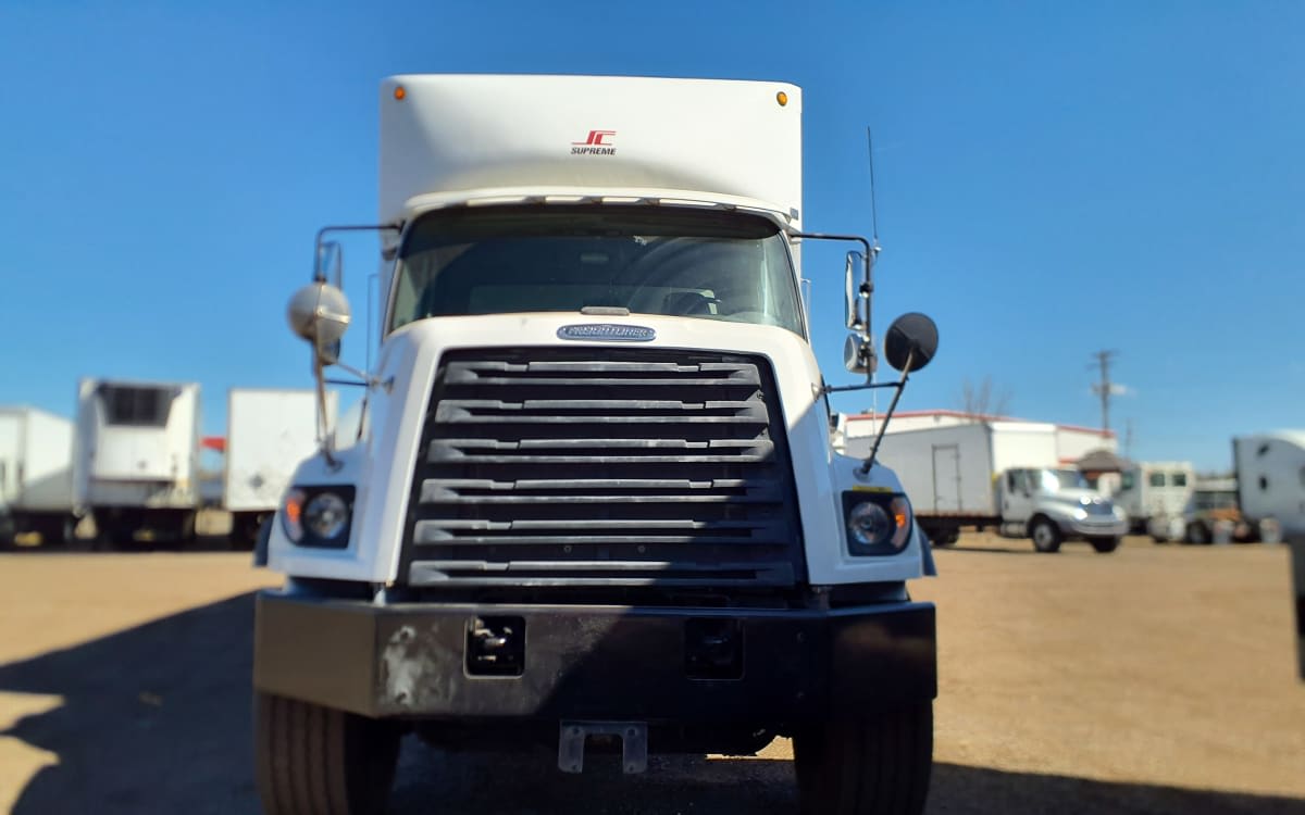 2016 Freightliner 108SD in Commerce City, CO — photo 2