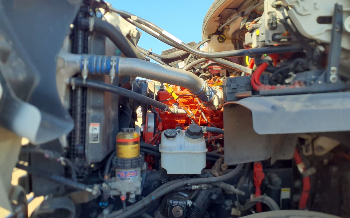 2016 Freightliner 108SD in Commerce City, CO — photo 9