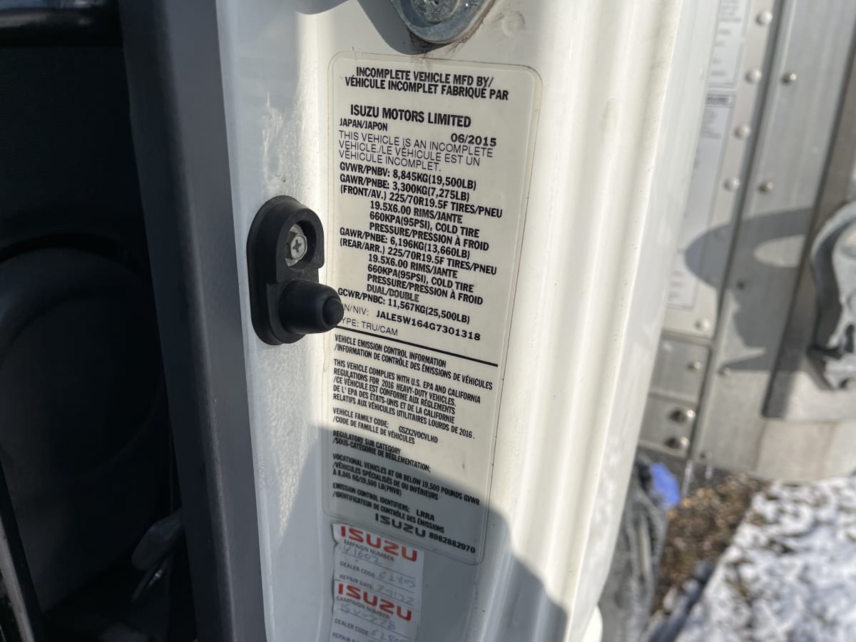 2016 Isuzu NRR in Beltsville, MD — photo 12