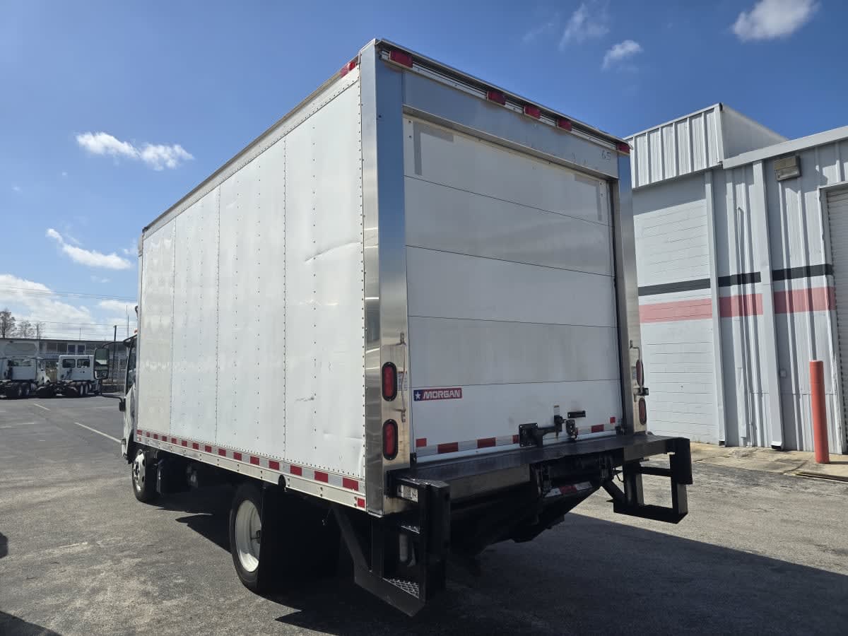 2016 Isuzu NQR in Tampa, FL — photo 4