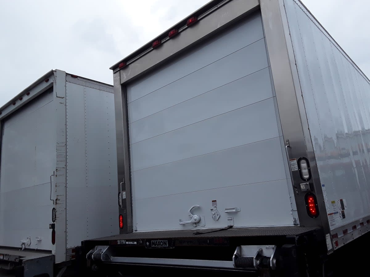 2016 Freightliner M2 106 in Montebello, CA — photo 5