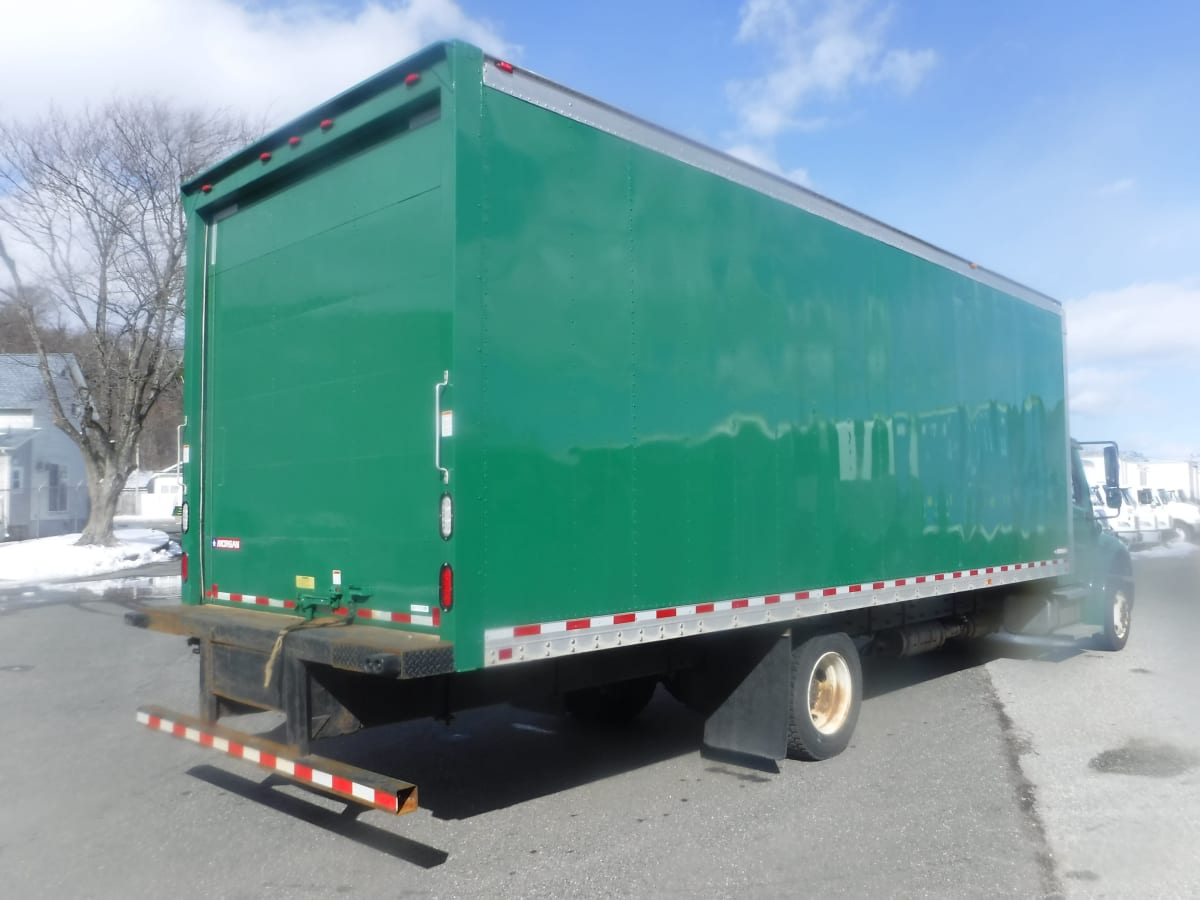 2016 Freightliner M2 106 in Springfield, MA — photo 4