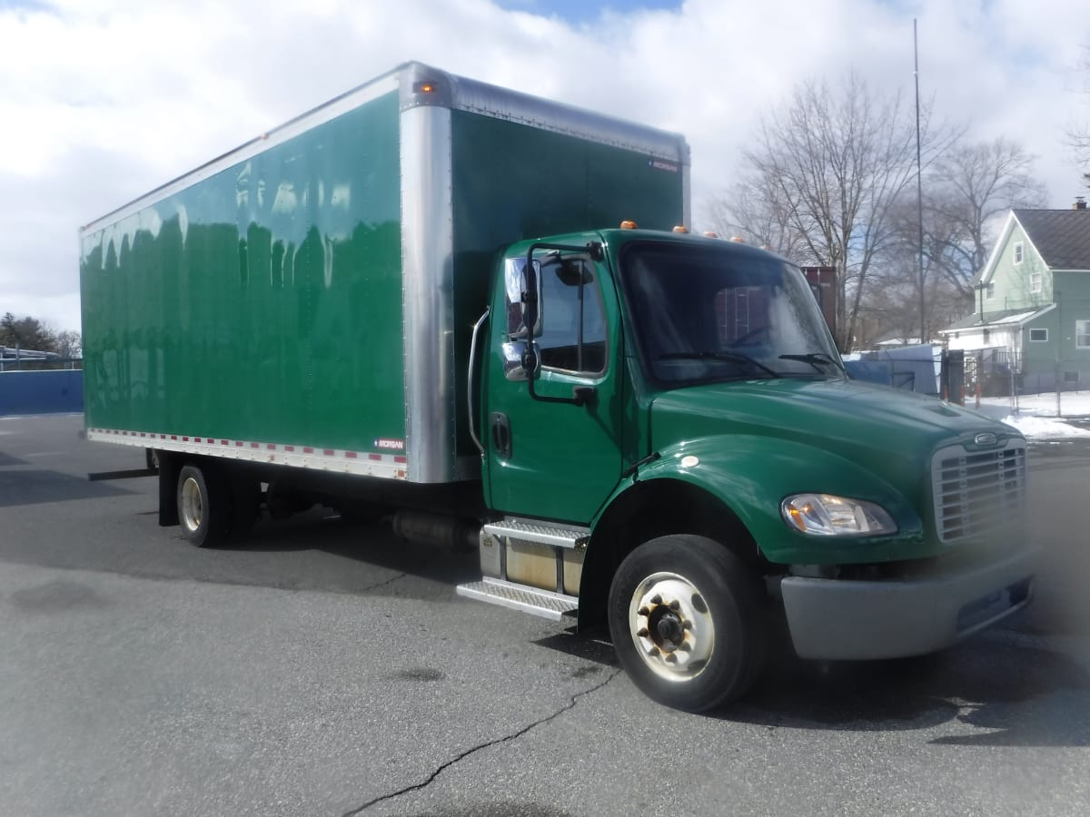 2016 Freightliner M2 106 in Springfield, MA — photo 3