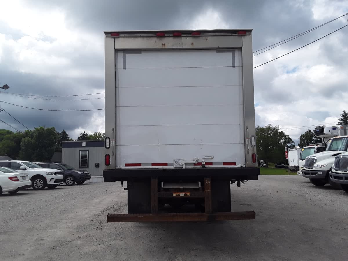 2016 Freightliner M2 106 in Pittsburgh, PA — photo 5