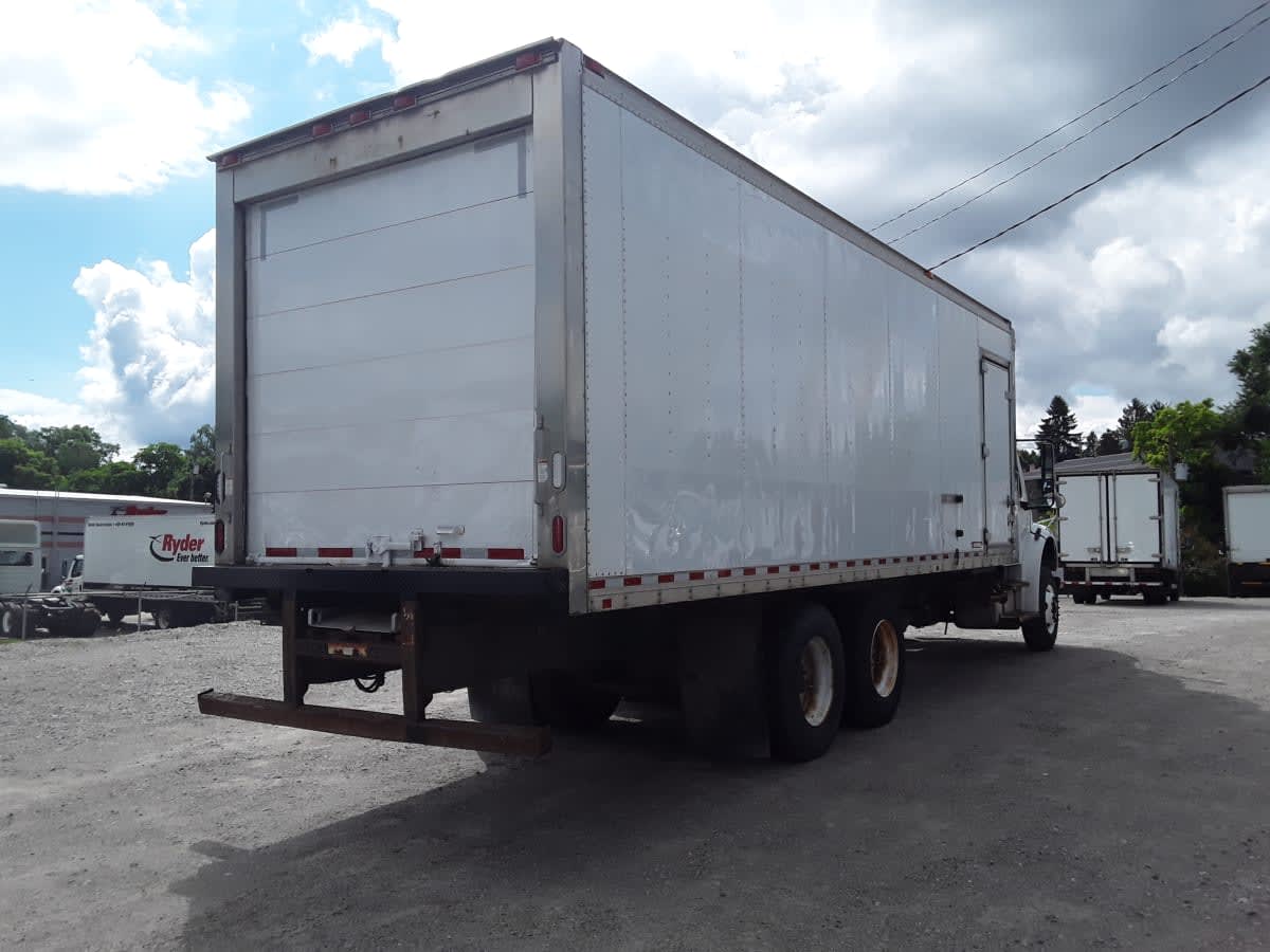 2016 Freightliner M2 106 in Pittsburgh, PA — photo 4