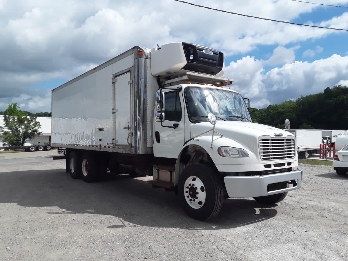 2016 Freightliner M2 106 in Pittsburgh, PA — photo 3