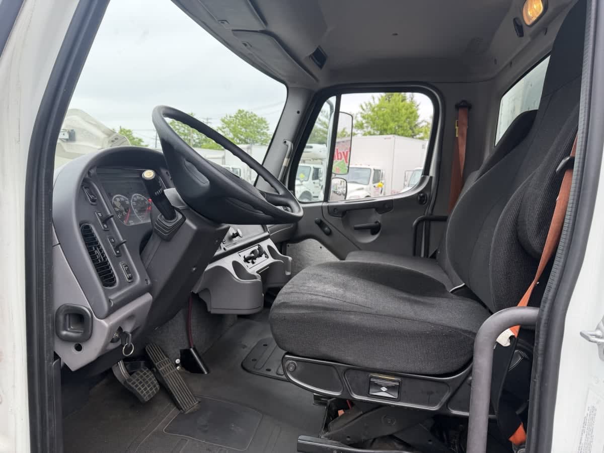 2017 Freightliner M2 106 in Newark, NJ — photo 13