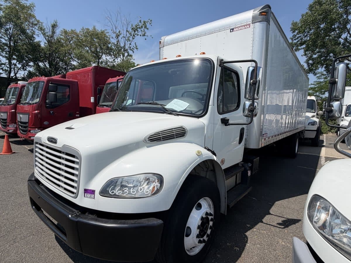 2017 Freightliner M2 106 in Newark, NJ — photo 3