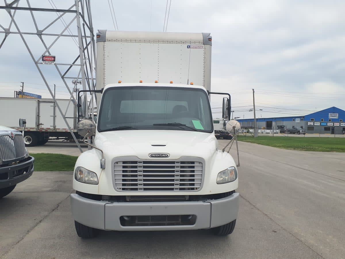 2017 Freightliner M2 106 in Indianapolis, IN — photo 2