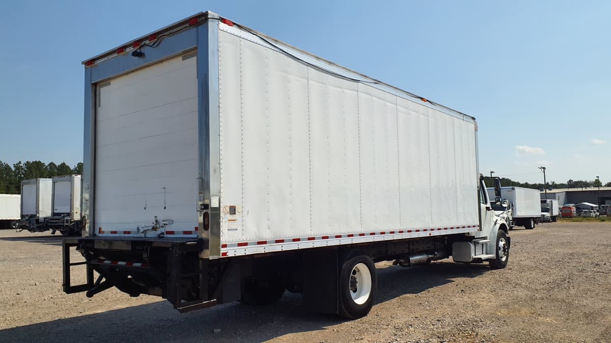 2017 Freightliner M2 106 in Birmingham, AL — photo 4