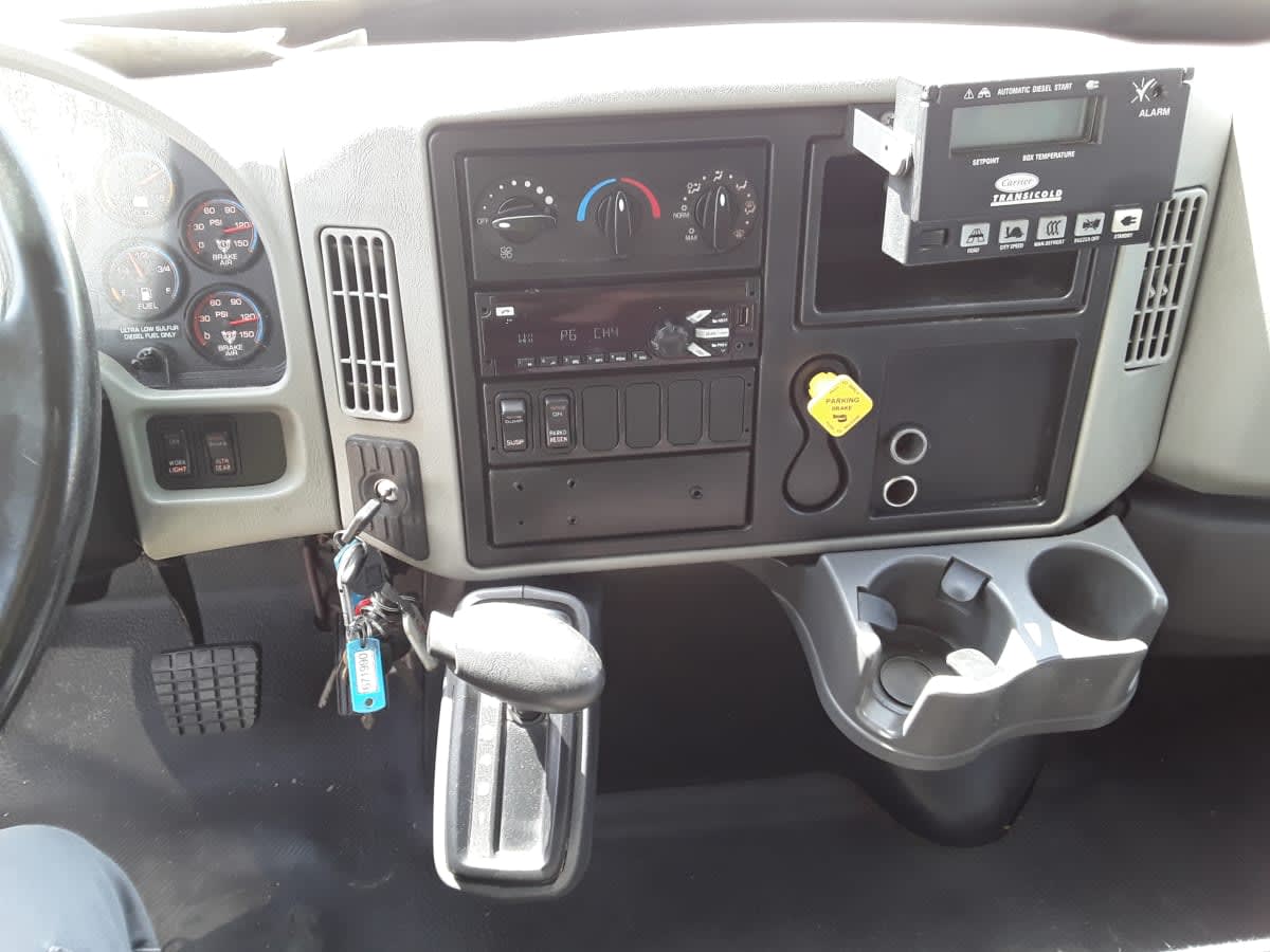 2017 International 4300 in Salisbury, MA — photo 16