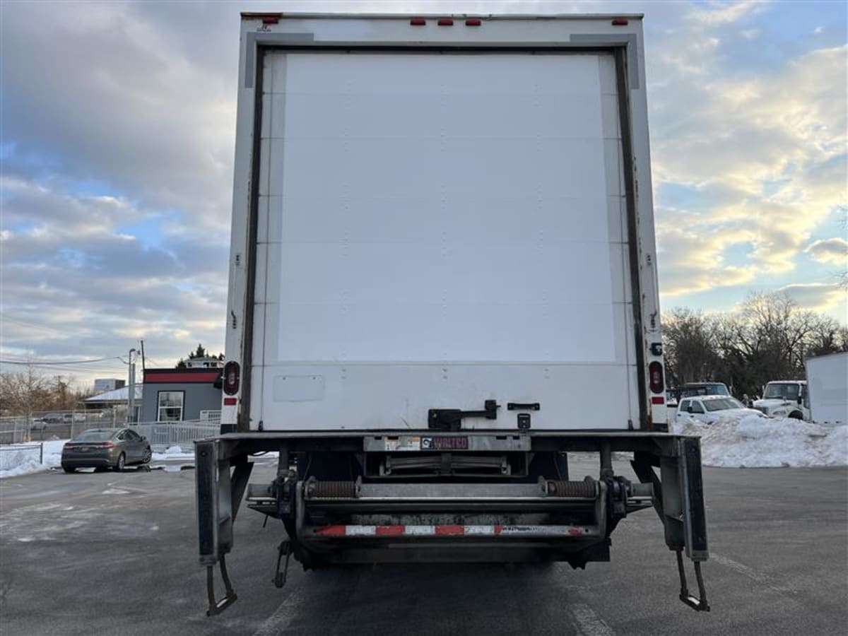 2017 International 4300 in Beltsville, MD — photo 5