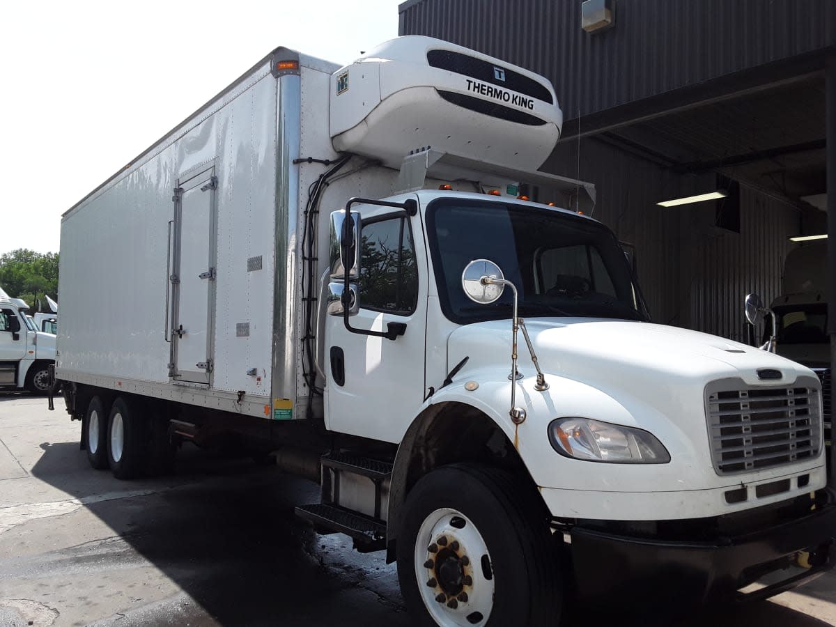 2017 Freightliner M2 106 in Kansas City, MO — photo 3