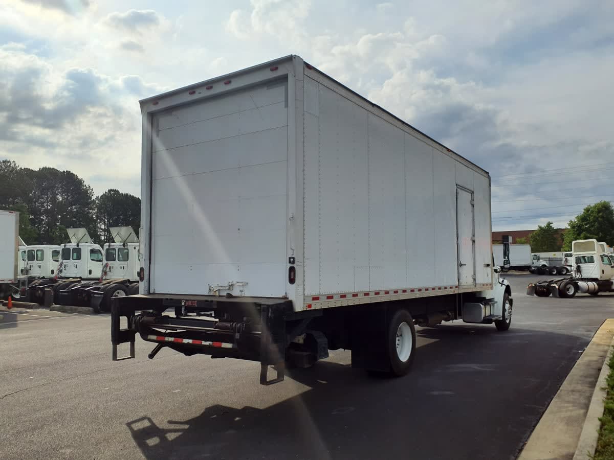 2017 Freightliner M2 106 in Atlanta, GA — photo 4