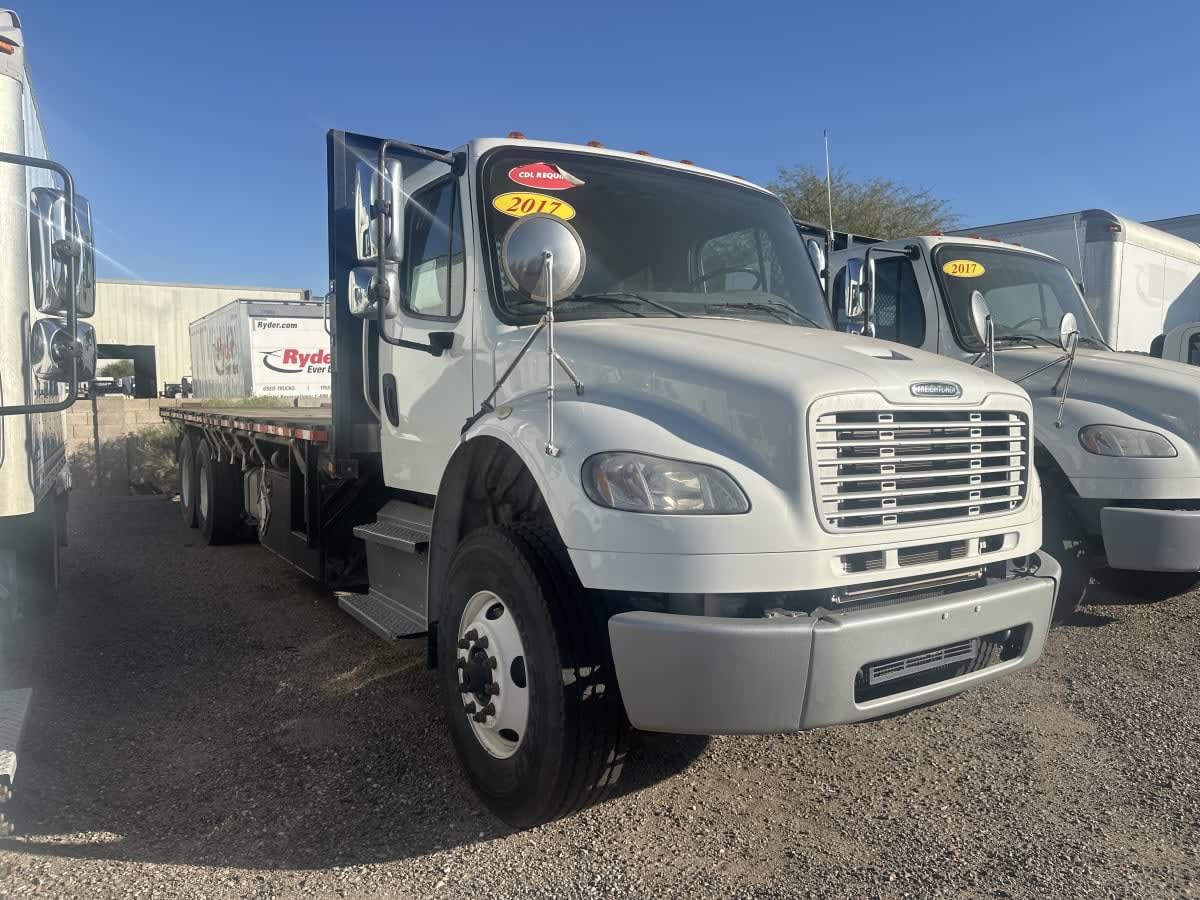 2017 Freightliner M2 106 in Phoenix, AZ — photo 3