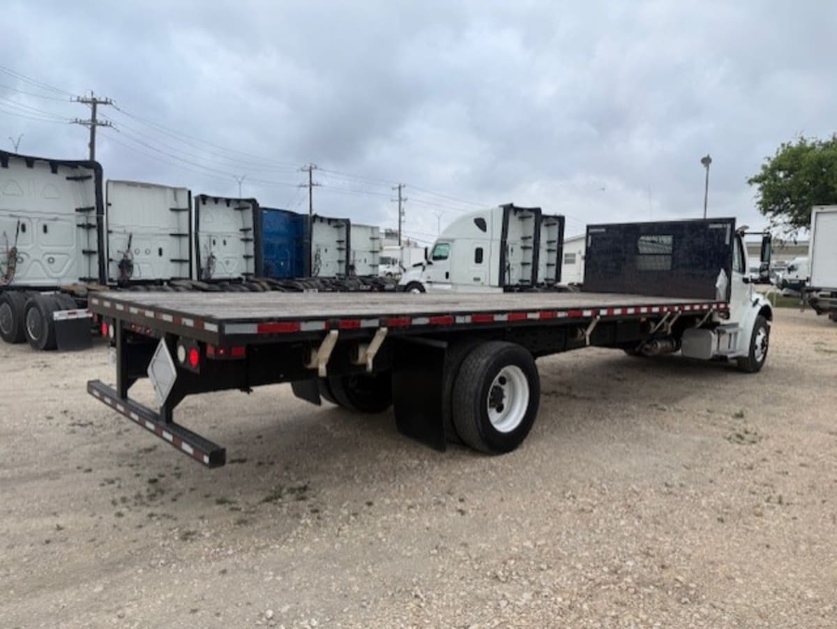 2018 Freightliner M2 106 in Converse, TX — photo 6