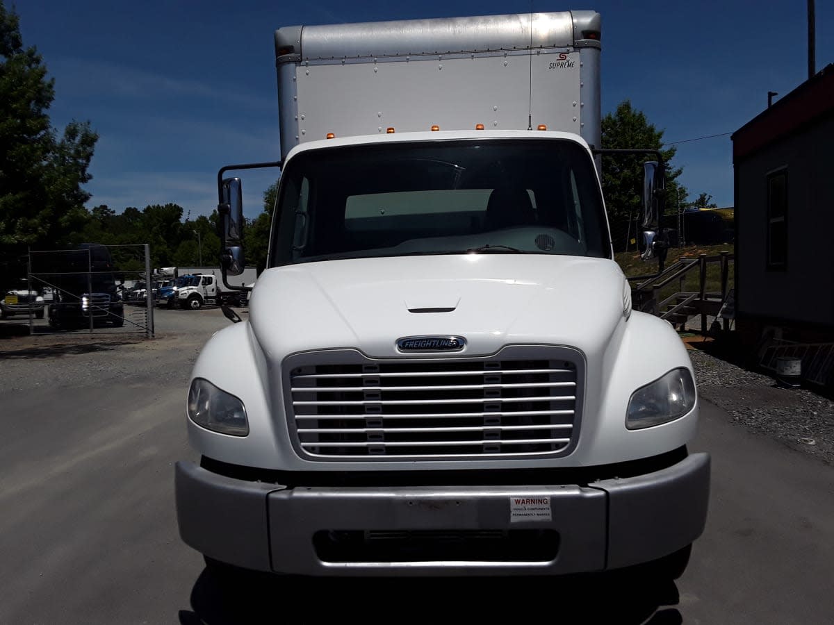2017 Freightliner M2 106 in Charlotte, NC — photo 2