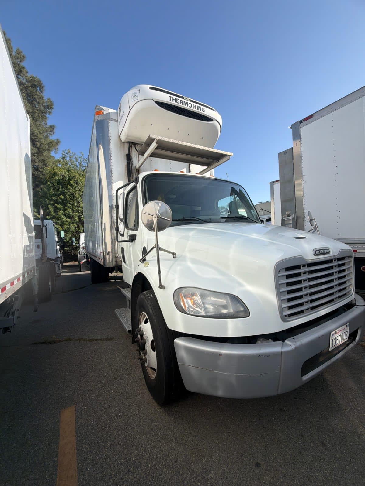 2017 Freightliner M2 106 in Pomona, CA — photo 3