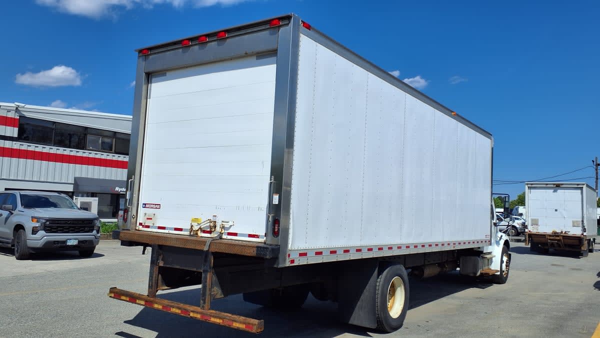 2017 Freightliner M2 106 in Salisbury, MA — photo 4