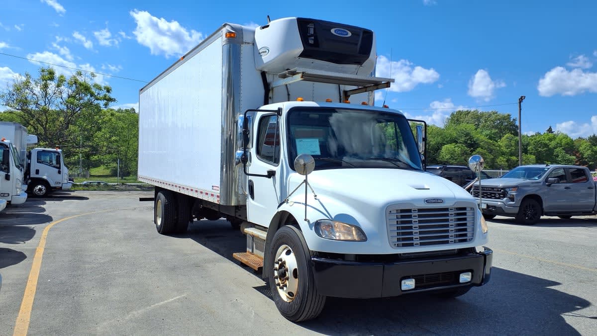 2017 Freightliner M2 106 in Salisbury, MA — photo 3