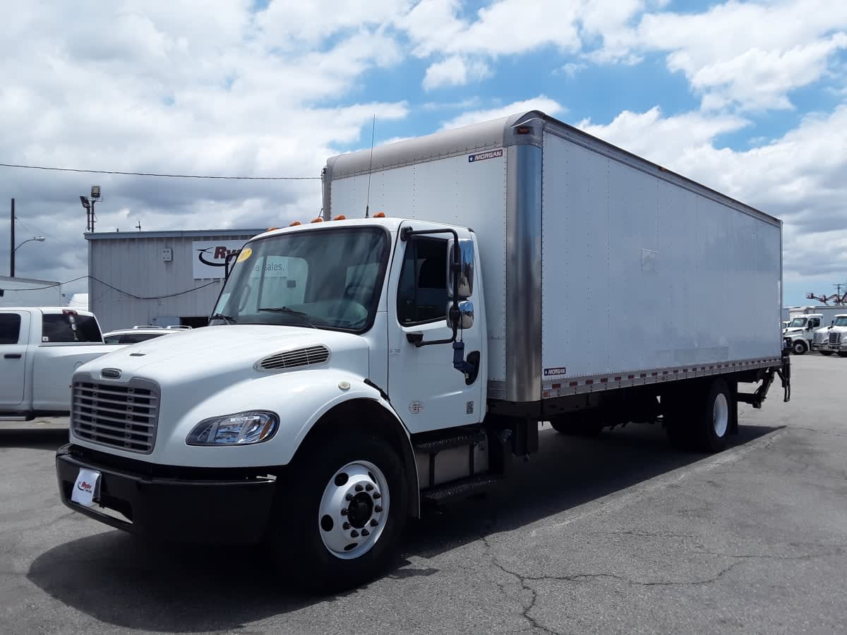 2017 Freightliner M2 106