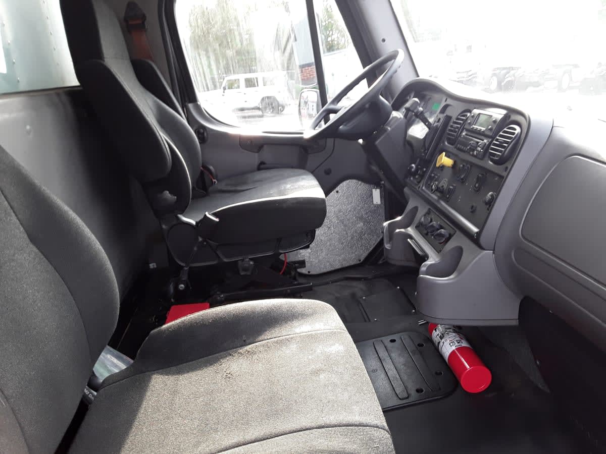 2018 Freightliner M2 106 in Charlotte, NC — photo 11