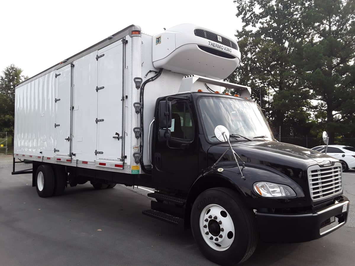 2018 Freightliner M2 106 in Charlotte, NC — photo 3