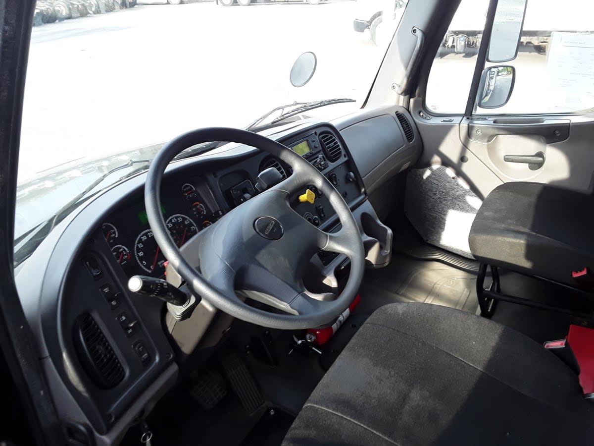 2018 Freightliner M2 106 in Charlotte, NC — photo 8