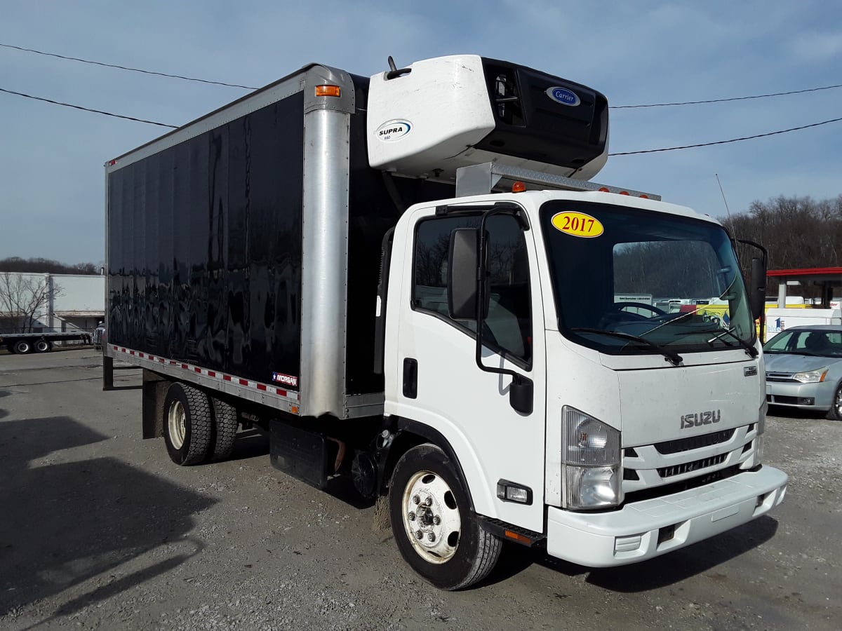 2017 Isuzu NQR in Pittsburgh, PA — photo 3