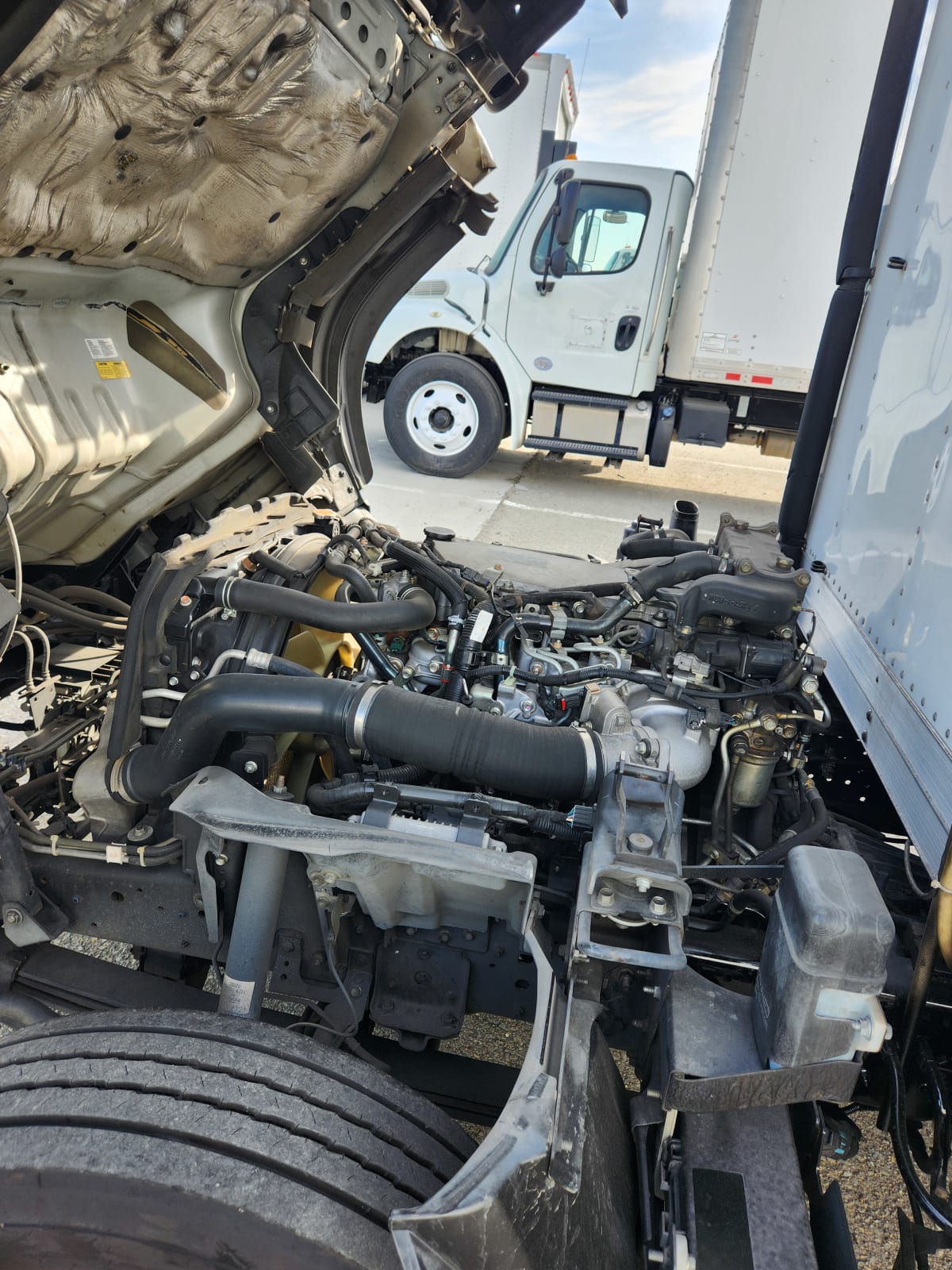 2017 Isuzu NRR in San Diego, CA — photo 10