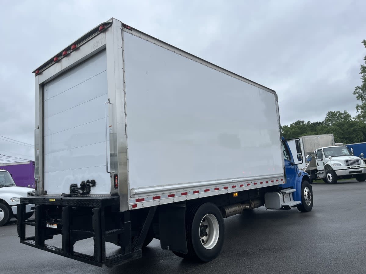 2018 Freightliner M2 106 in Beltsville, MD — photo 4