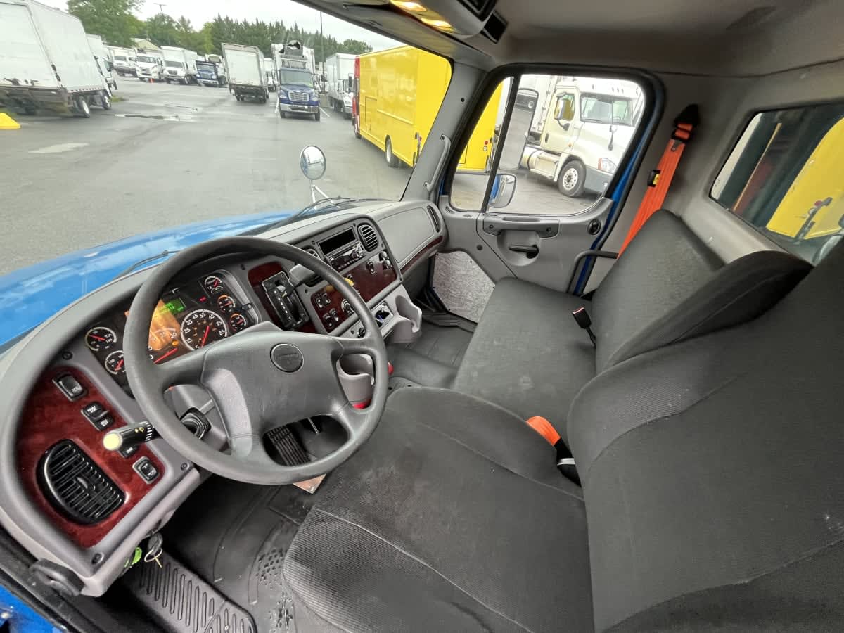 2018 Freightliner M2 106 in Beltsville, MD — photo 8
