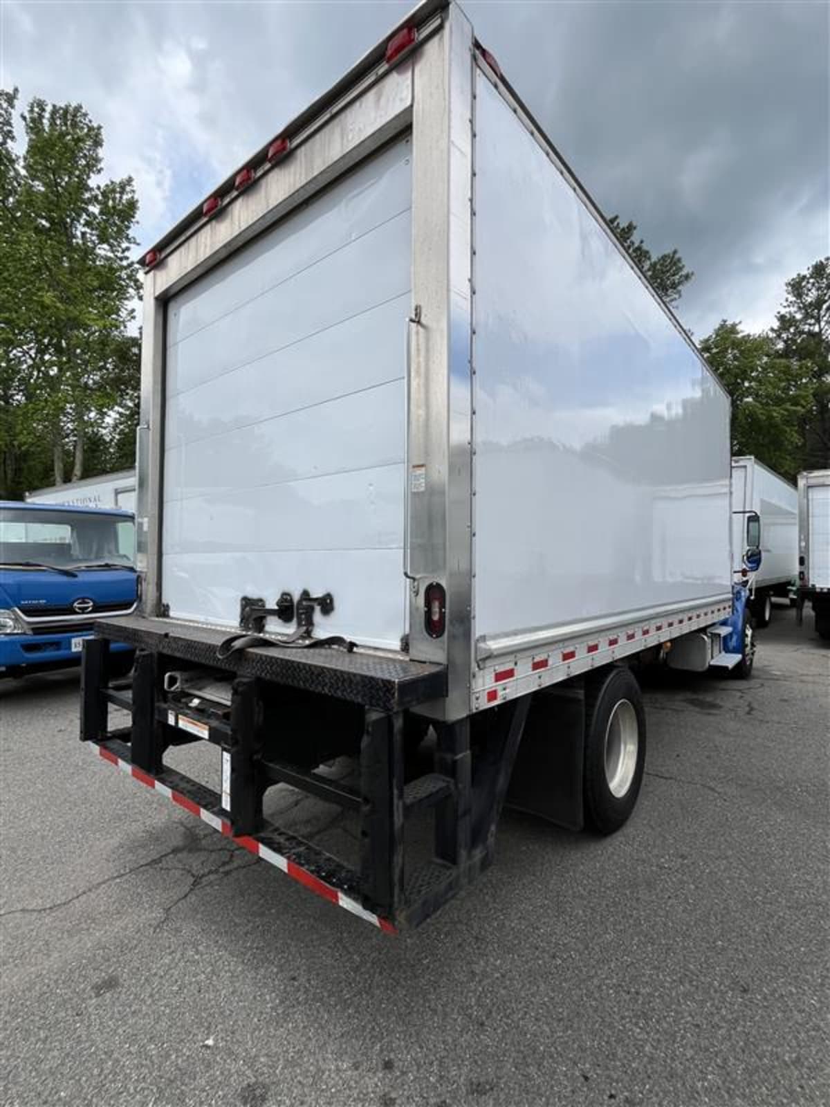2018 Freightliner M2 106 in Ashland, VA — photo 4