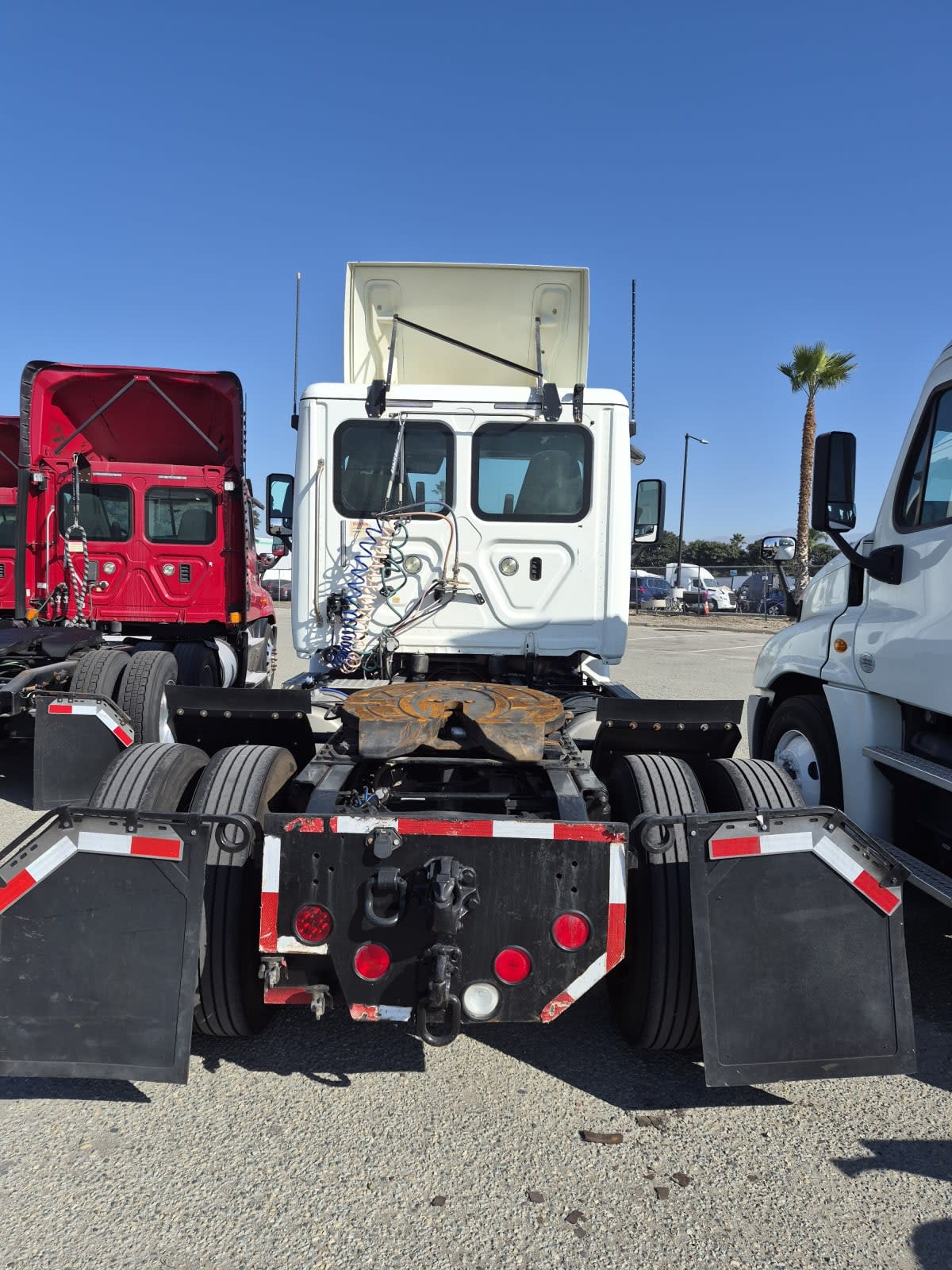 2018 Freightliner Cascadia in San Diego, CA — photo 5