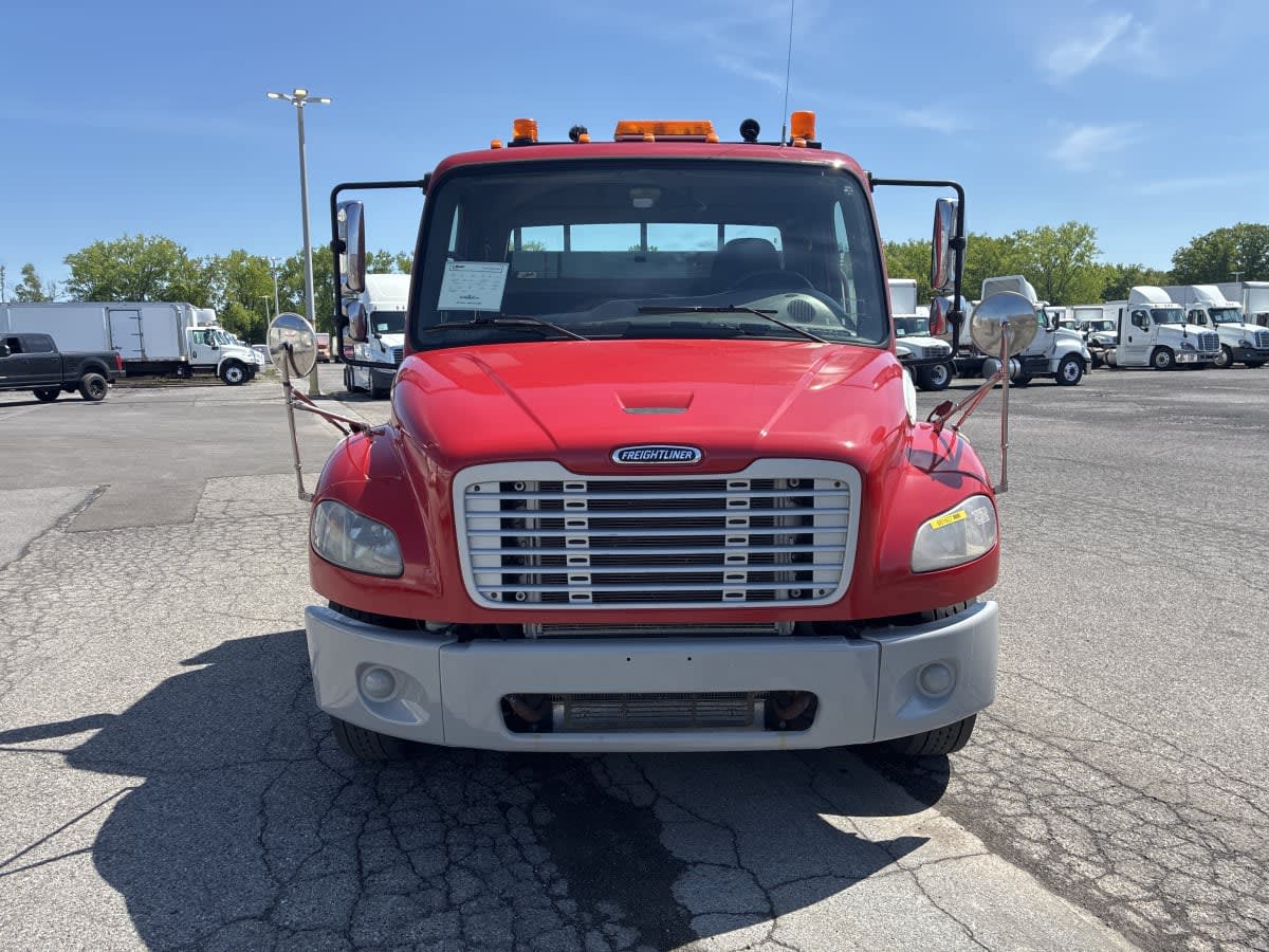 2018 Freightliner M2 106 in Syracuse, NY — photo 2