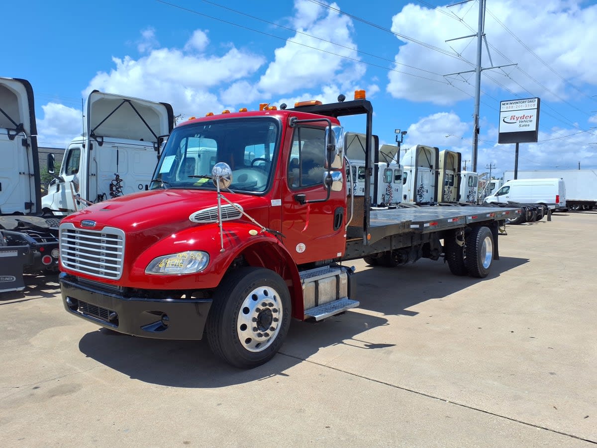 2018 Freightliner M2 106