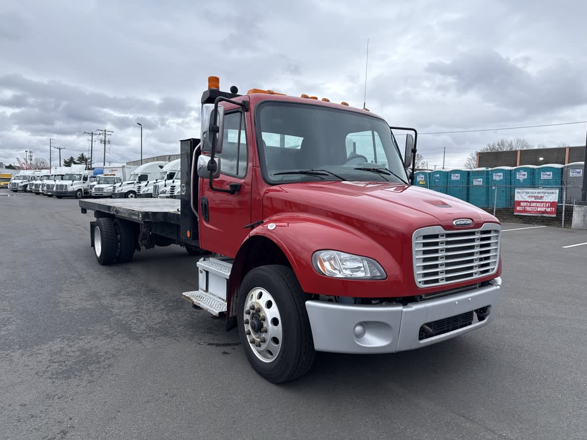 2018 Freightliner M2 106 in Tacoma, WA — photo 3