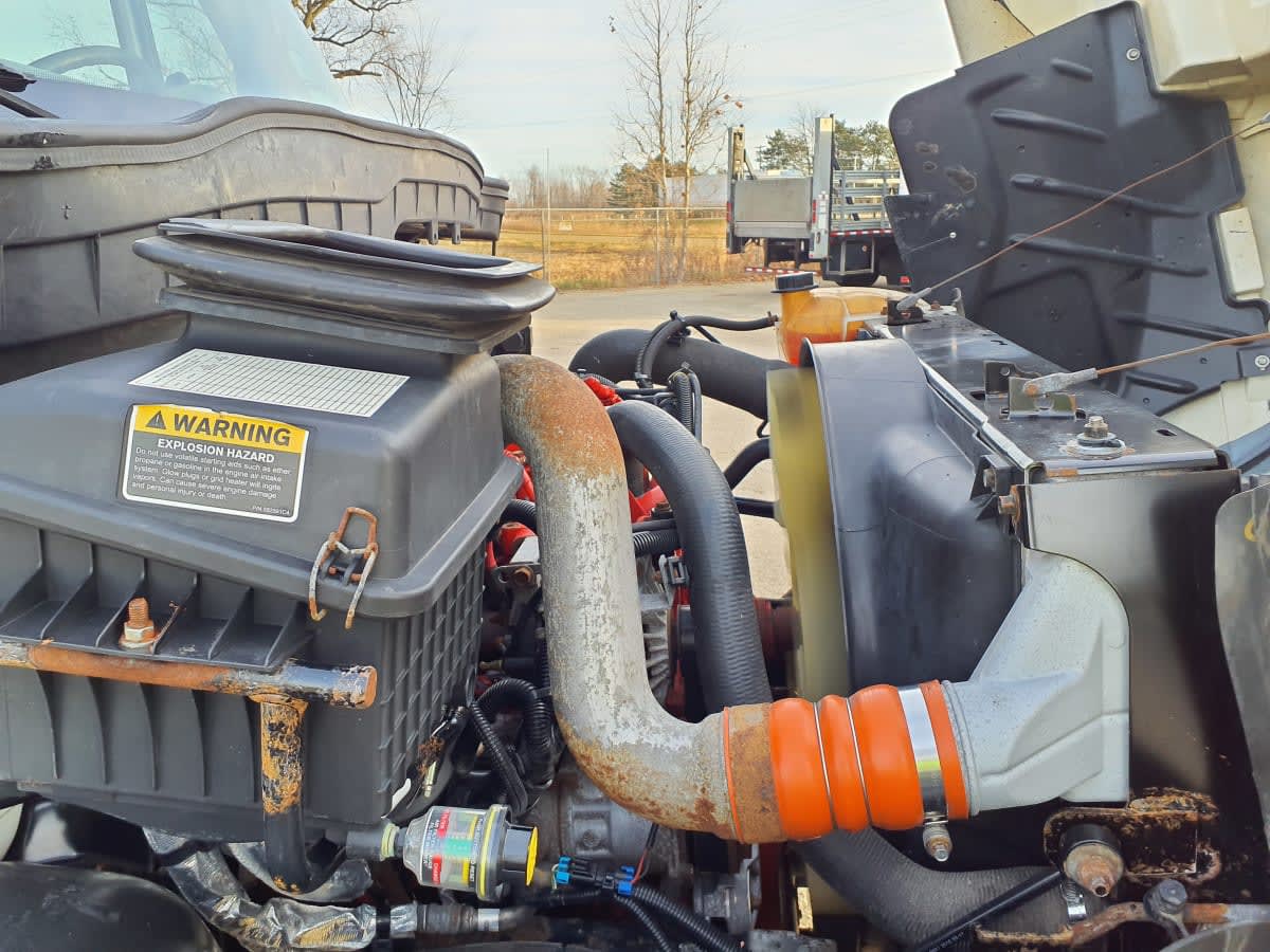 2018 International 4300 in Wayland, MI — photo 16