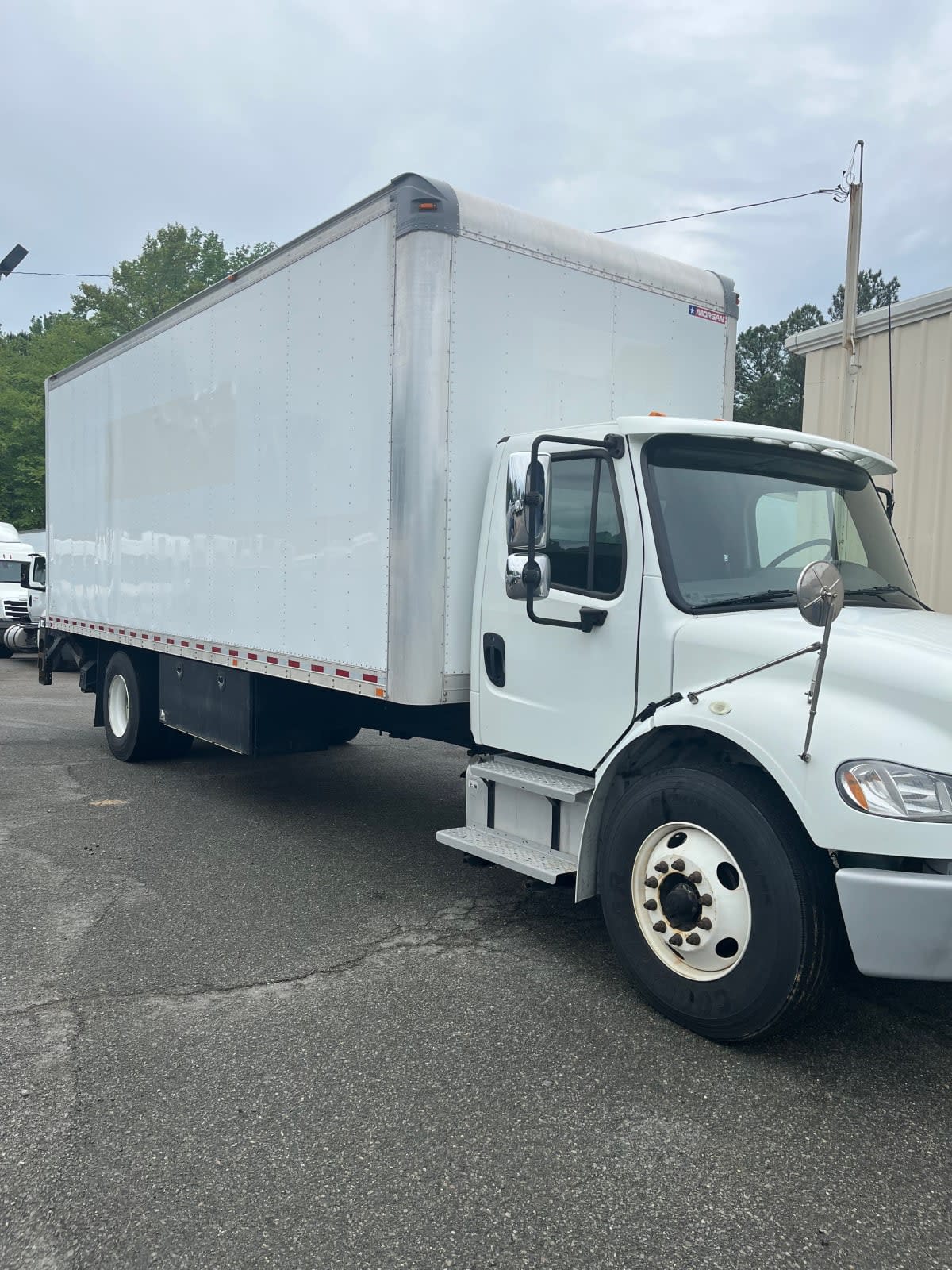 2018 Freightliner M2 106 in Ashland, VA — photo 3