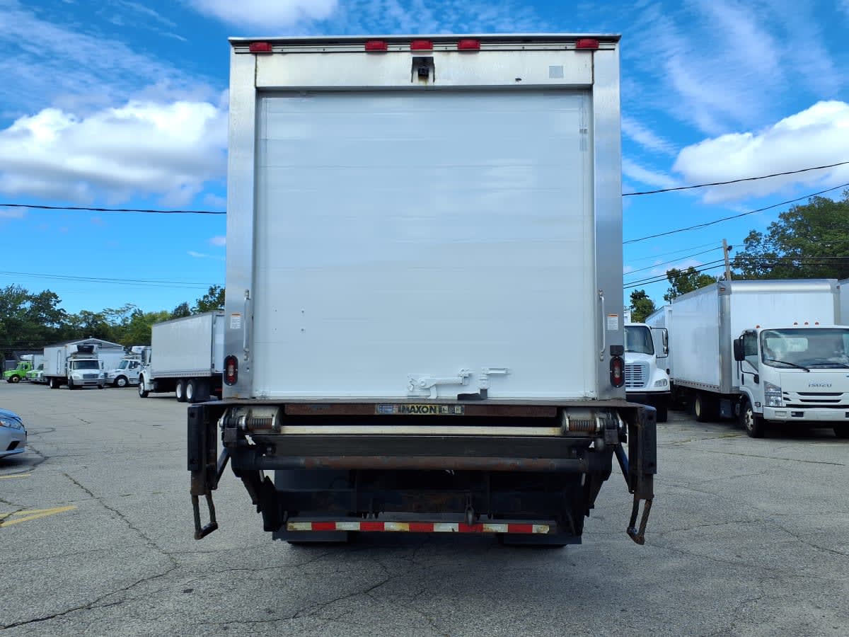 2018 Freightliner M2 106 in Warwick, RI — photo 5