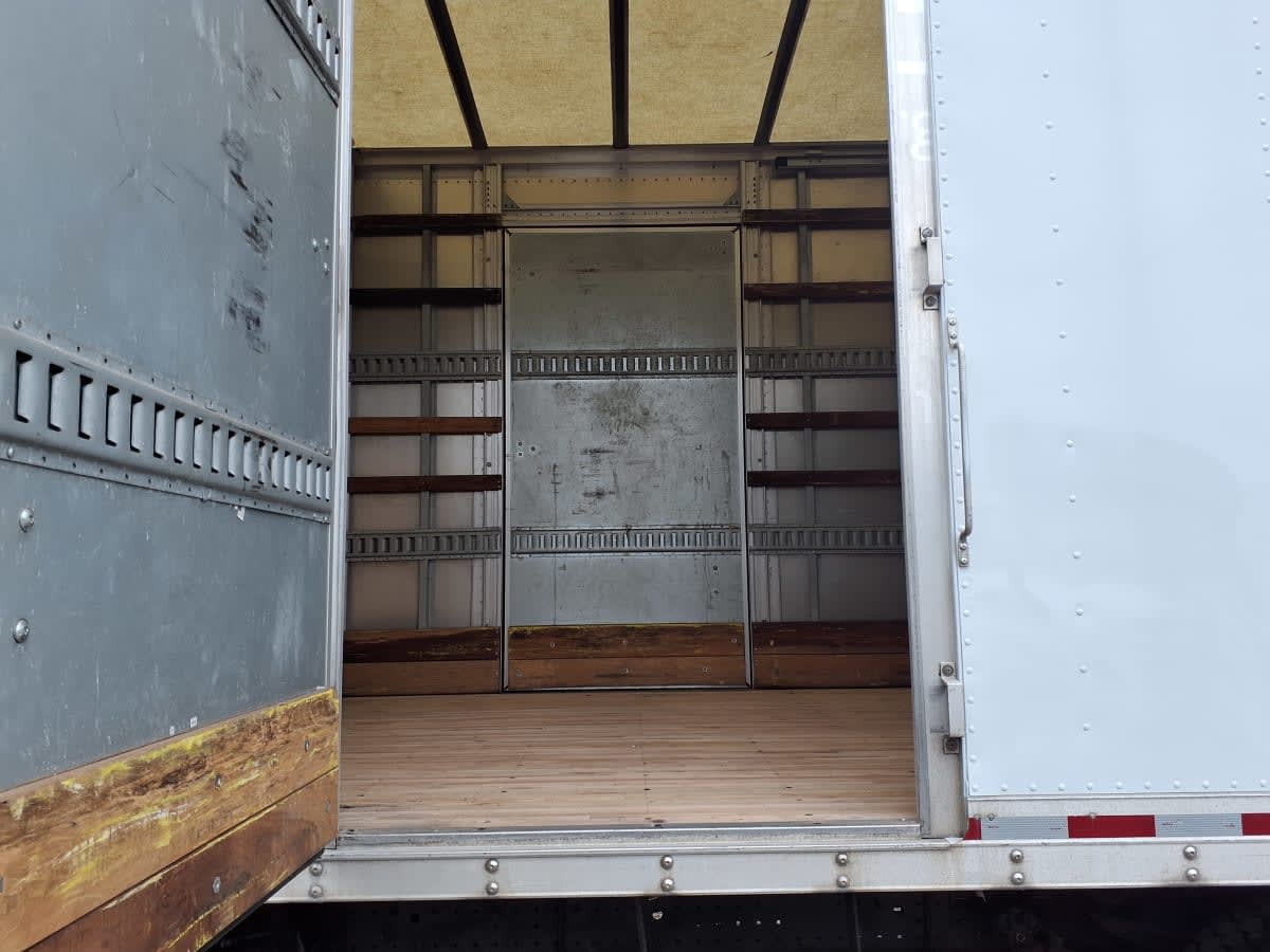 2018 Hino in Bensalem, PA — photo 13