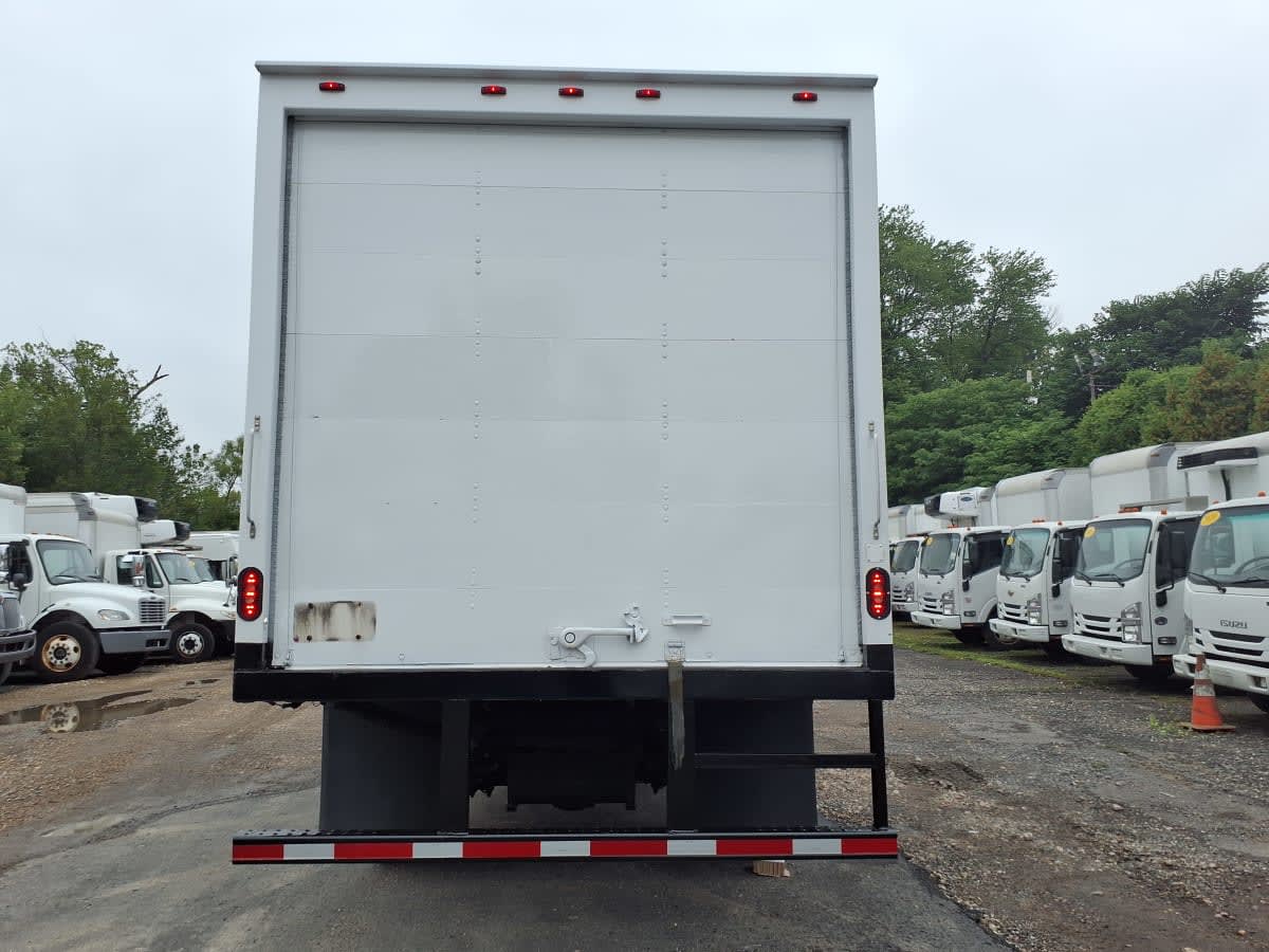 2018 Hino in Bensalem, PA — photo 5