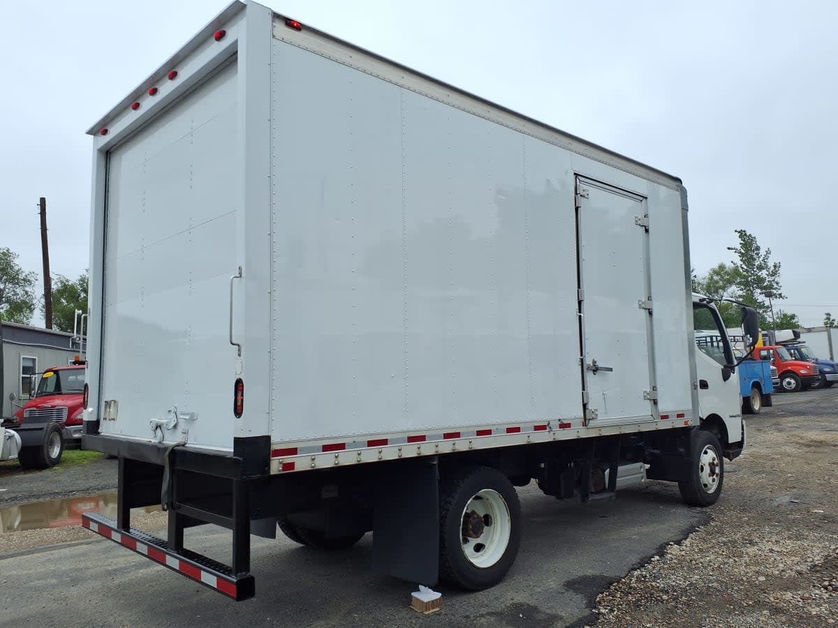 2018 Hino in Bensalem, PA — photo 4