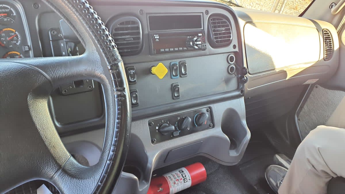 2018 Freightliner M2 106 in Birmingham, AL — photo 14
