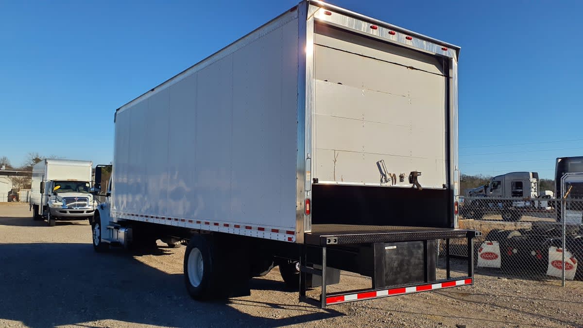 2018 Freightliner M2 106 in Birmingham, AL — photo 6