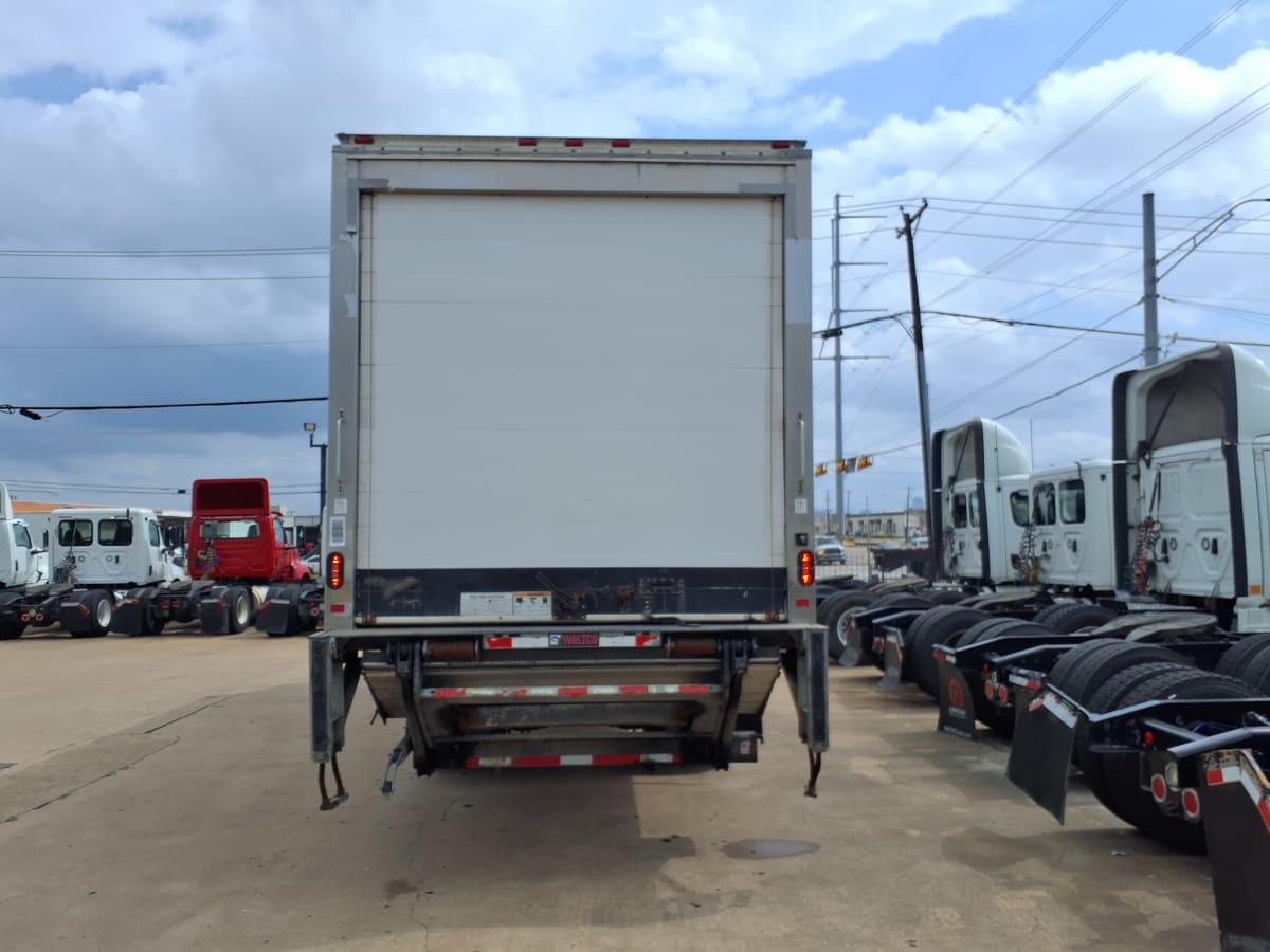 2018 International 4300 in Fort Worth, TX — photo 5