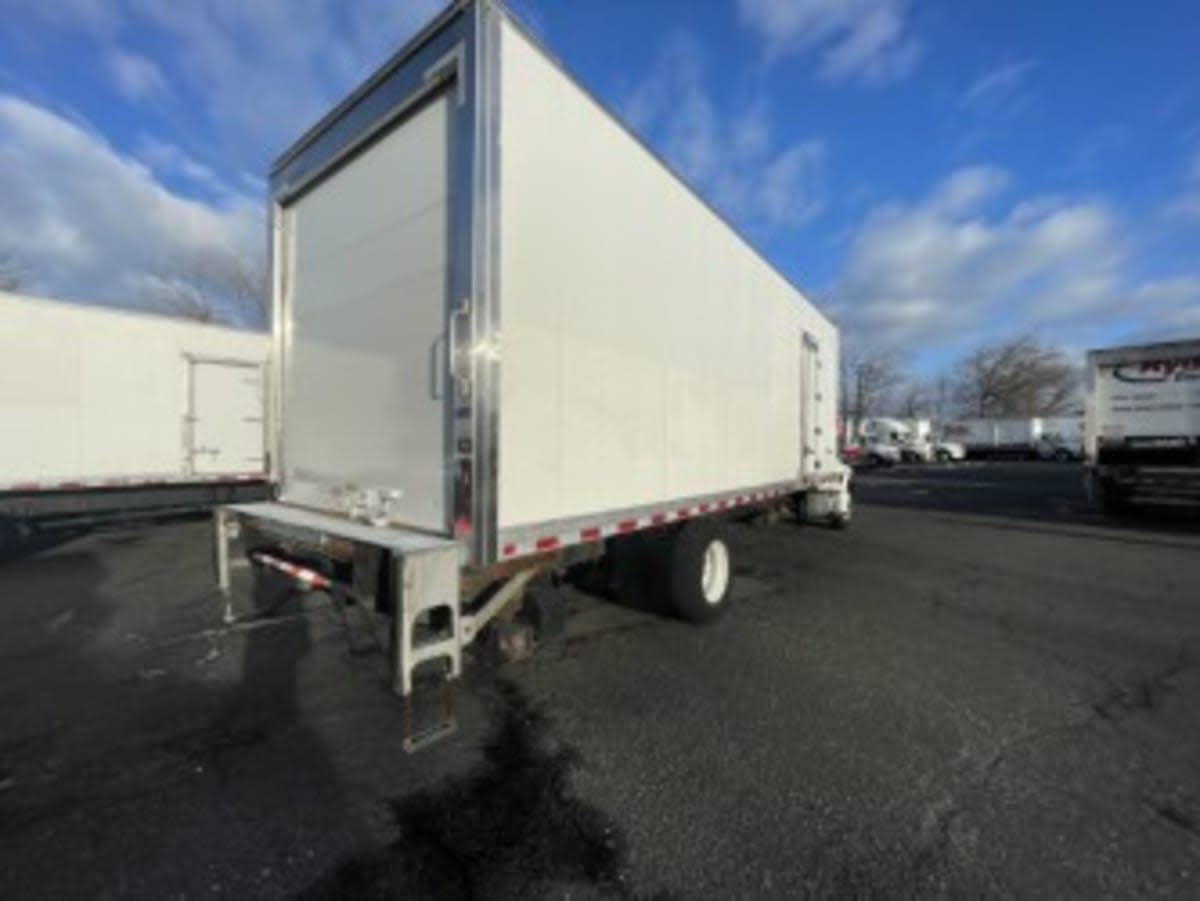 2018 International 4300 in Kearny, NJ — photo 4