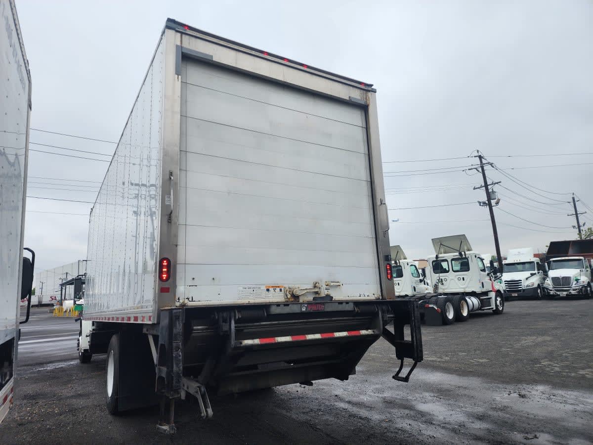 2018 Freightliner M2 106 in Kearny, NJ — photo 6