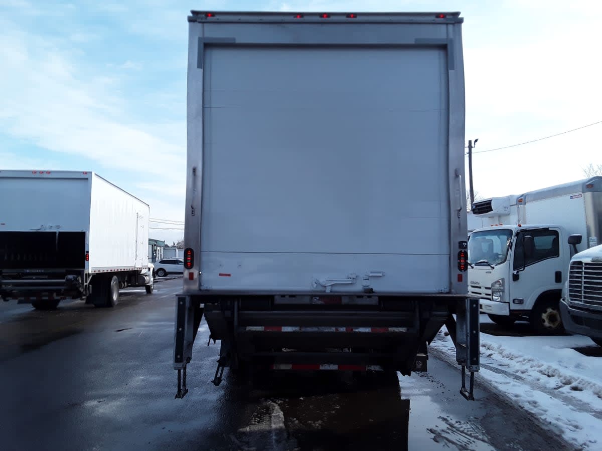 2018 International 4300 in Salisbury, MA — photo 5